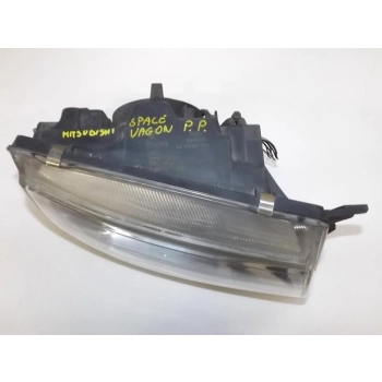 MITSUBISHI SPACE WAGON reflektor lampa PRAWA