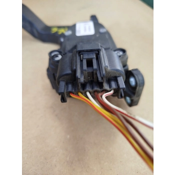 PEDAŁ GAZU POTENCJOMETR FORD FIESTA MK6 2S61-9F836-AA