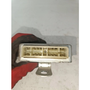 INNE STEROWNIKI ŚRODEK KIA SHUMA 0K21367720 GENUINE
