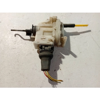 CENTRALNEGO ZAMKA PRZÓD STRONA LEWA VOLKSWAGEN PASSAT B5 632585 GENUINE