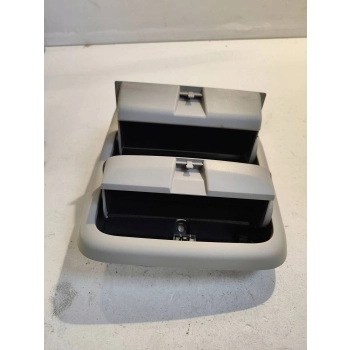 LAMPKA PODSUFITKI Z DWOMA SCHOWKAMI SUBARU FORESTER SG OEW32044 GENUINE