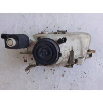 REFLEKTOR PRZÓD STRONA PRAWA OPEL ASTRA F 898566
