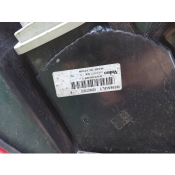 LAMPA TYLNA PRZÓD STRONA PRAWA RENAULT MEGANE II 8200073237