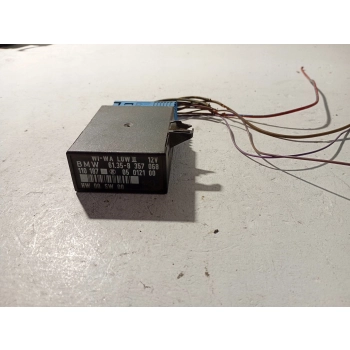 PRZEKAŹNIK WYCIERACZEK ŚRODEK BMW 3 E36 05012100 GENUINE