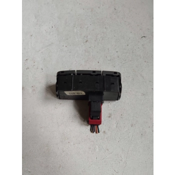 WŁĄCZNIK ŚWIATEŁ AWARYJNYCH ŚRODEK FIAT PANDA II 735357113 GENUINE