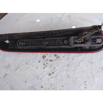 LAMPA TYLNA TYŁ STRONA PRAWA FORD FOCUS C-MAX 98985656