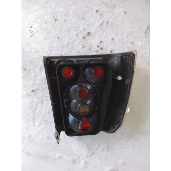 LAMPA TYLNA TYŁ STRONA PRAWA VOLKSWAGEN PASSAT B5 9886556