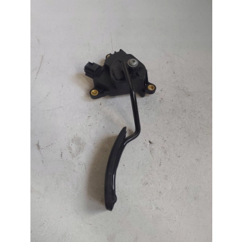 PEDAŁ GAZU ŚRODEK RENAULT SCENIC II 3284628 GENUINE