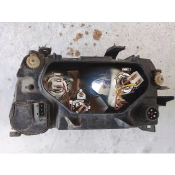 REFLEKTOR PRZÓD STRONA PRAWA AUDI A4 S4 B5 8D 1305235337