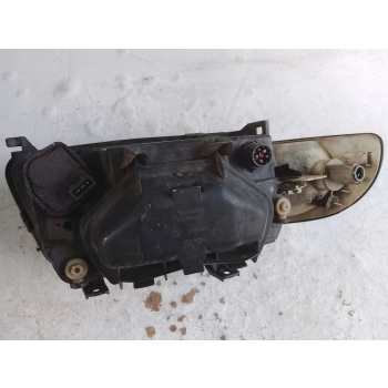 REFLEKTOR PRZÓD STRONA LEWA AUDI A4 S4 B5 8D 1305219062