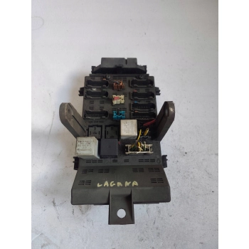 SKRZYNKA BEZPIECZNIKÓW I PRZEKAŹNIKÓW RENAULT LAGUNA II 7700844232 GENUINE