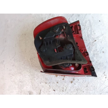 LAMPA TYLNA TYŁ STRONA LEWA AUDI A4 S4 B5 8D 8D5945095