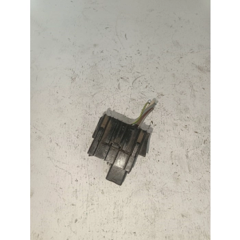 INNA CZĘŚĆ WNĘTRZA ŚRODEK FORD FIESTA 520014 GENUINE