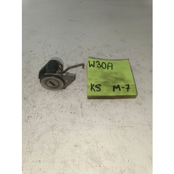 WKŁADKA ZAMKA PRZÓD FIAT PUNTO (188) 852145 GENUINE