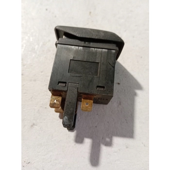 INNE PRZEŁĄCZNIKI PRZÓD VOLKSWAGEN GOLF II 588798 GENUINE