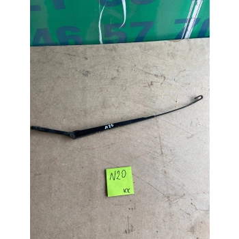 RAMIĘ WYCIERACZKI PRZEDNIEJ SZYBY PRZÓD STRONA LEWA FORD FOCUS XS4117527AB