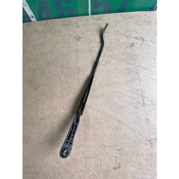 RAMIĘ WYCIERACZKI PRZEDNIEJ SZYBY STRONA LEWA RENAULT CLIO II 7700847571
