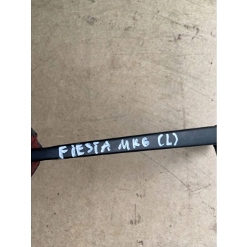 RAMIĘ WYCIERACZKI PRZEDNIEJ SZYBY PRZÓD STRONA LEWA FORD FIESTA 2S6117526AC