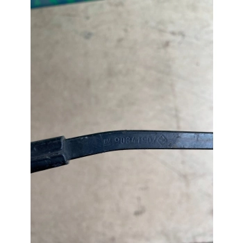 RAMIĘ WYCIERACZKI PRZEDNIEJ SZYBY PRZÓD STRONA PRAWA OPEL ASTRA G 90341907