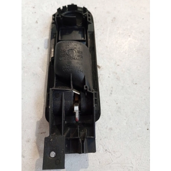 KLAMKA WEWNĘTRZNA TYLNA TYŁ STRONA LEWA VOLKSWAGEN PASSAT B5 3B0839113