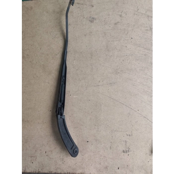 RAMIĘ WYCIERACZKI PRZEDNIEJ SZYBY STRONA LEWA RENAULT MEGANE II 80010987