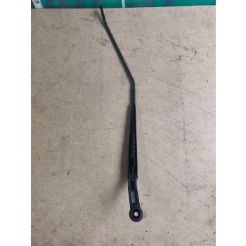 RAMIĘ WYCIERACZKI PRZEDNIEJ SZYBY STRONA PRAWA MAZDA 323 F 4986599 GENUINE