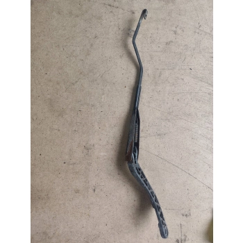 RAMIĘ WYCIERACZKI PRZEDNIEJ SZYBY PRZÓD CITROEN SAXO 76564333 GENUINE