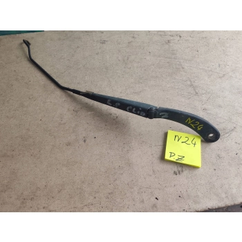 RAMIĘ WYCIERACZKI PRZEDNIEJ SZYBY STRONA LEWA RENAULT CLIO II 28472398