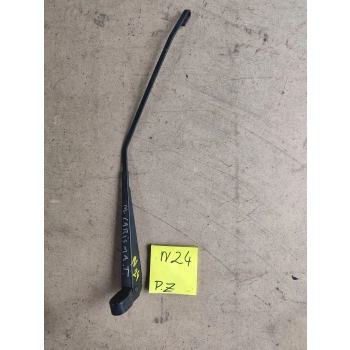 RAMIĘ WYCIERACZKI TYLNEJ SZYBY MITSUBISHI CARISMA 32847892 GENUINE