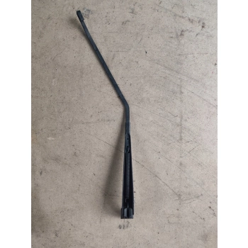 RAMIĘ WYCIERACZKI TYLNEJ SZYBY MITSUBISHI CARISMA 32847892 GENUINE