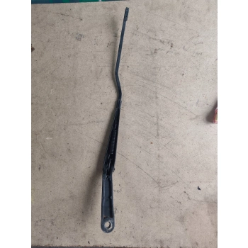 RAMIĘ WYCIERACZKI PRZEDNIEJ SZYBY PRZÓD PEUGEOT 206 23894792 GENUINE