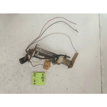 POMPA PALIWA MECHANICZNA TYŁ NISSAN VANETTE 200126 GENUINE