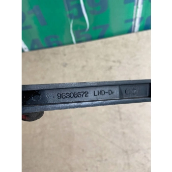 RAMIĘ WYCIERACZKI PRZEDNIEJ SZYBY PRZÓD STRONA LEWA DAEWOO LANOS 96306672