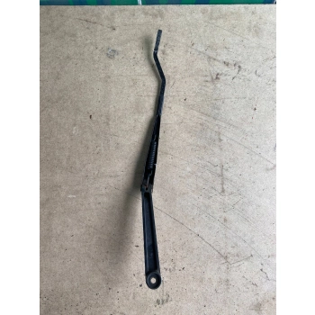 RAMIĘ WYCIERACZKI PRZEDNIEJ SZYBY PRZÓD STRONA LEWA DAEWOO LANOS 96306672