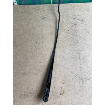 RAMIĘ WYCIERACZKI PRZEDNIEJ SZYBY PRZÓD FORD MONDEO MK II 93BG17526C2C