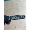 RAMIĘ WYCIERACZKI PRZEDNIEJ SZYBY STRONA PRAWA OPEL ASTRA H 13111220LH