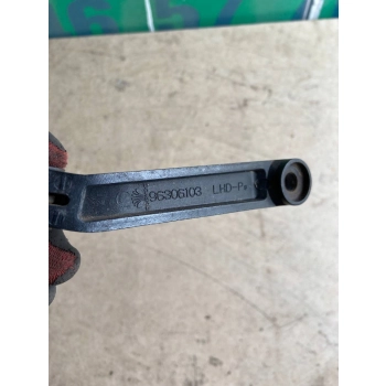 RAMIĘ WYCIERACZKI PRZEDNIEJ SZYBY PRZÓD STRONA PRAWA DAEWOO LANOS 96306103