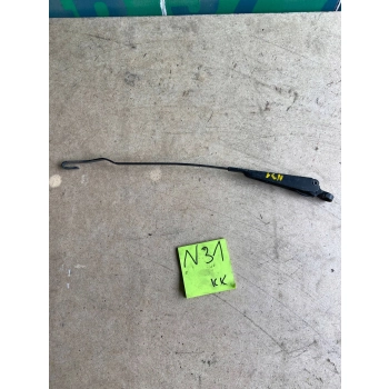 RAMIĘ WYCIERACZKI PRZEDNIEJ SZYBY STRONA LEWA VW POLO II 86C 2F 867955409A