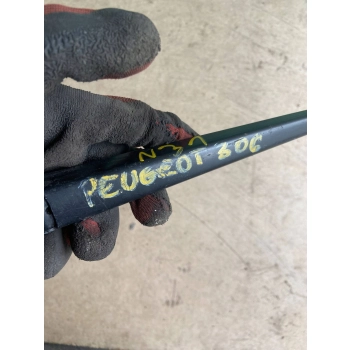 RAMIĘ WYCIERACZKI PRZEDNIEJ SZYBY PRZÓD PEUGEOT 306