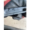 RAMIĘ WYCIERACZKI PRZEDNIEJ SZYBY PRZÓD MAZDA 323 J66FP1071