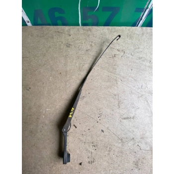 RAMIĘ WYCIERACZKI PRZEDNIEJ SZYBY PRZÓD MAZDA 323 J66FP1071