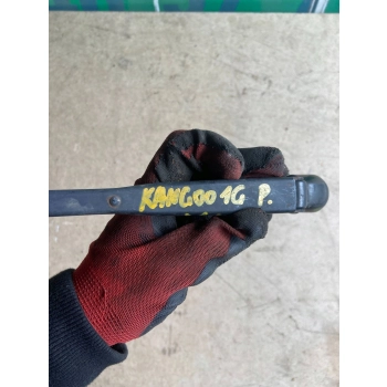 RAMIĘ WYCIERACZKI PRZEDNIEJ SZYBY STRONA PRAWA RENAULT KANGOO I 8200158096