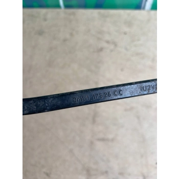 RAMIĘ WYCIERACZKI PRZEDNIEJ SZYBY PRZÓD FORD FOCUS C-MAX 3M5117526CC
