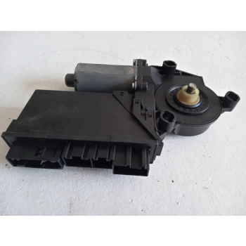 SILNICZEK SZYBY DRZWI PRZEDNICH AUDI A4 S4 B7 8E 8H 5WK49201CBF GENUINE