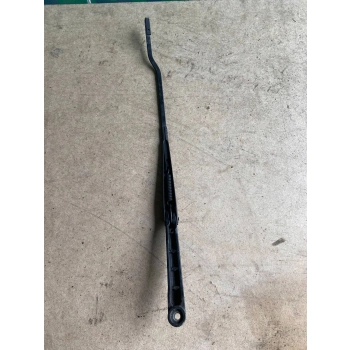 RAMIĘ WYCIERACZKI PRZEDNIEJ SZYBY PRZÓD VOLKSWAGEN POLO III 6N 6N1955410