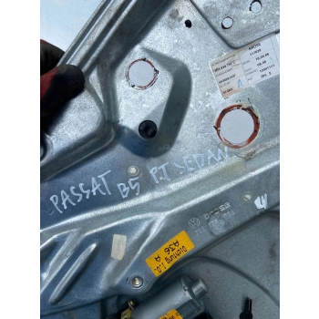 PODNOŚNIK SZYBY TYLNEJ TYŁ STRONA PRAWA VOLKSWAGEN PASSAT B5 3B5839752C