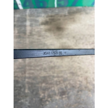 RAMIĘ WYCIERACZKI PRZEDNIEJ SZYBY PRZÓD STRONA PRAWA FORD FOCUS XS4117526BB
