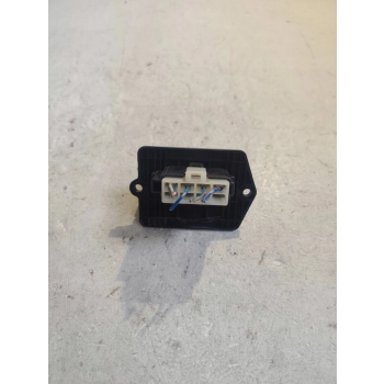 OPORNIK DMUCHAWY ŚRODEK MAZDA 323 F 1123E17 GENUINE