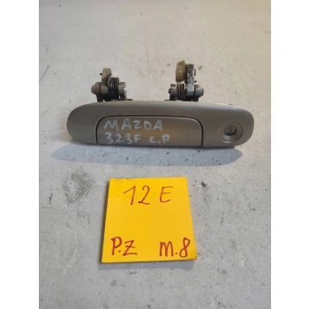 ZEWNĘTRZNA KLAMKA DRZWI PRZEDNICH STRONA LEWA MAZDA 323 F 2864738 GENUINE