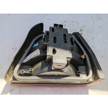 LAMPA TYLNA TYŁ STRONA LEWA VOLKSWAGEN POLO 1212123 GENUINE